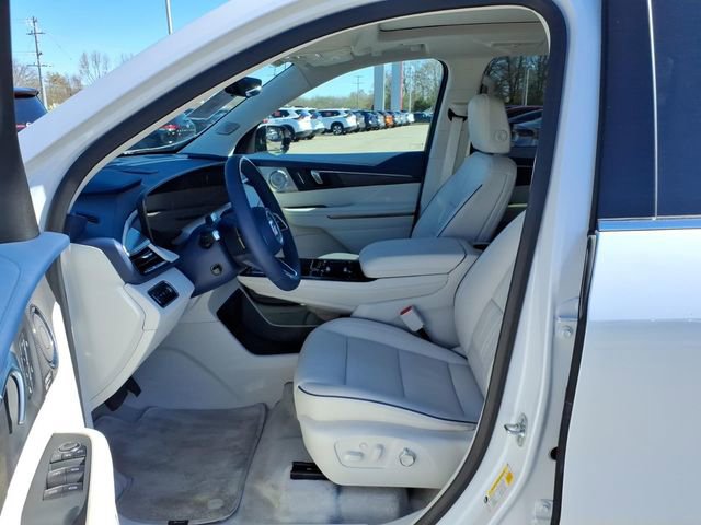 Used 2025 Buick Enclave Avenir w/ Super Cruise Package image 4