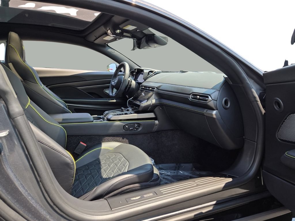 New 2025 Aston Martin Vanquish RWD image 18