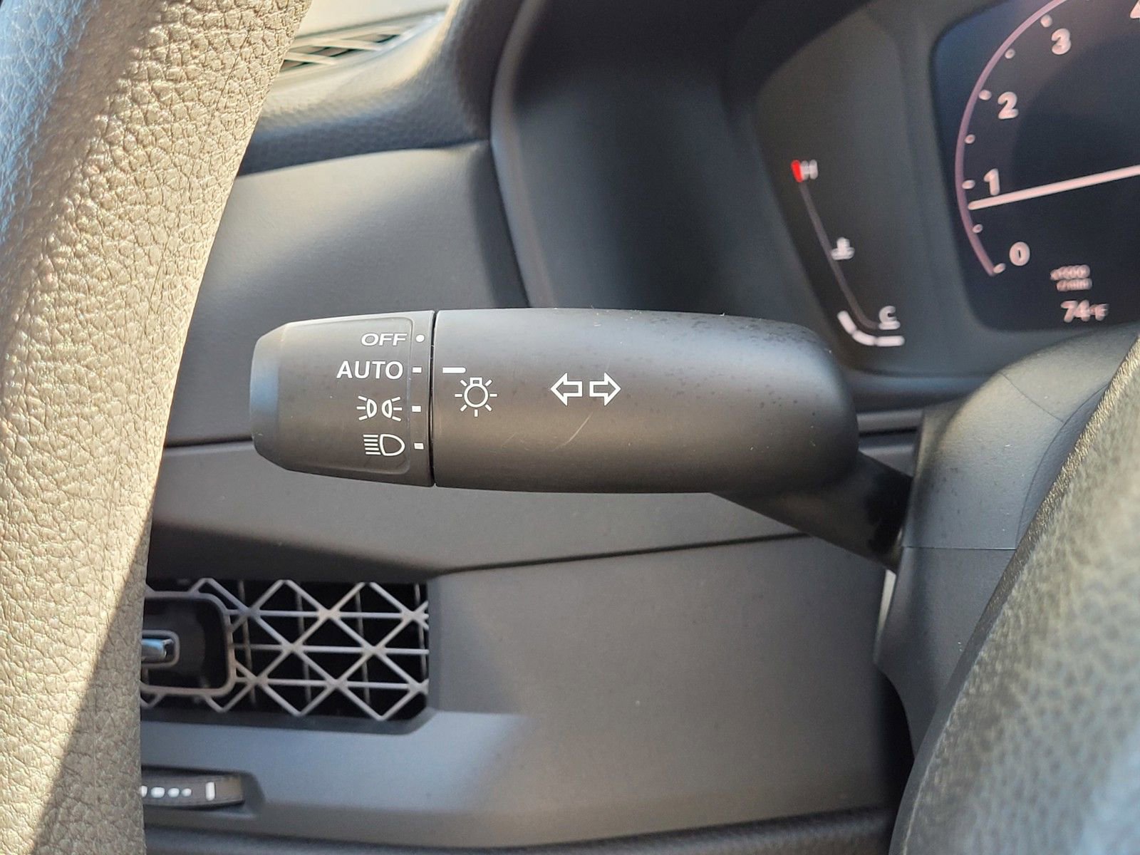 Certified 2025 Honda Accord LX image 22