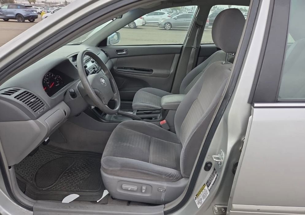 Used 2006 Toyota Camry LE FWD image 5