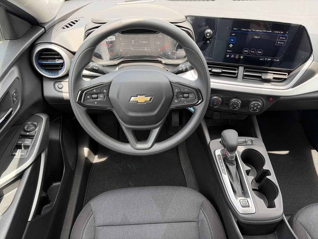 New 2026 Chevrolet Trax LS FWD image 8
