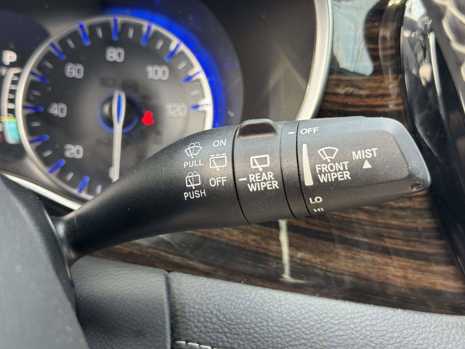 Used 2023 Chrysler Pacifica Limited w/ Uconnect Theater Family Group AWD/4WD image 24