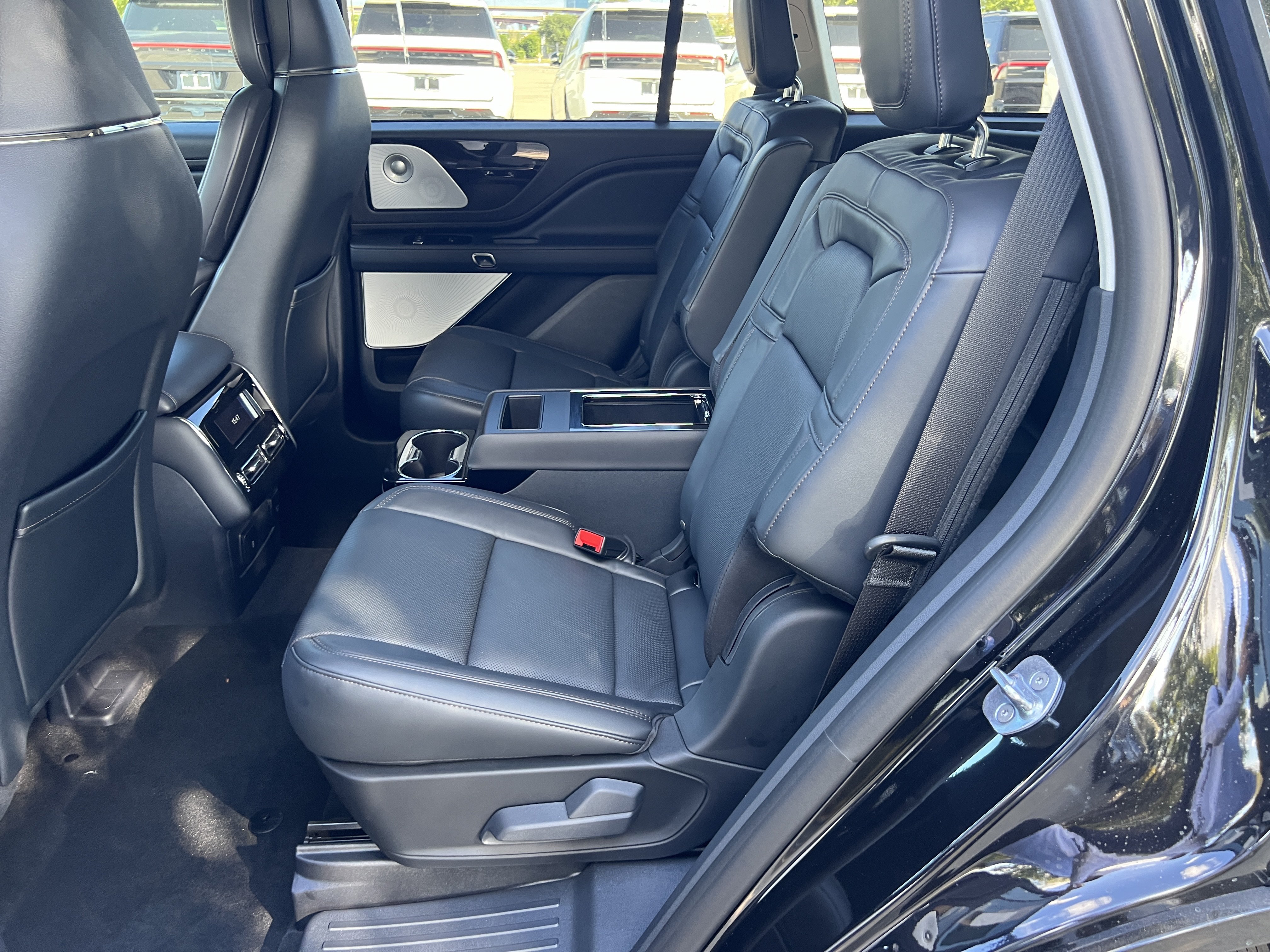 New 2027 Lincoln Aviator Reserve AWD/4WD image 24