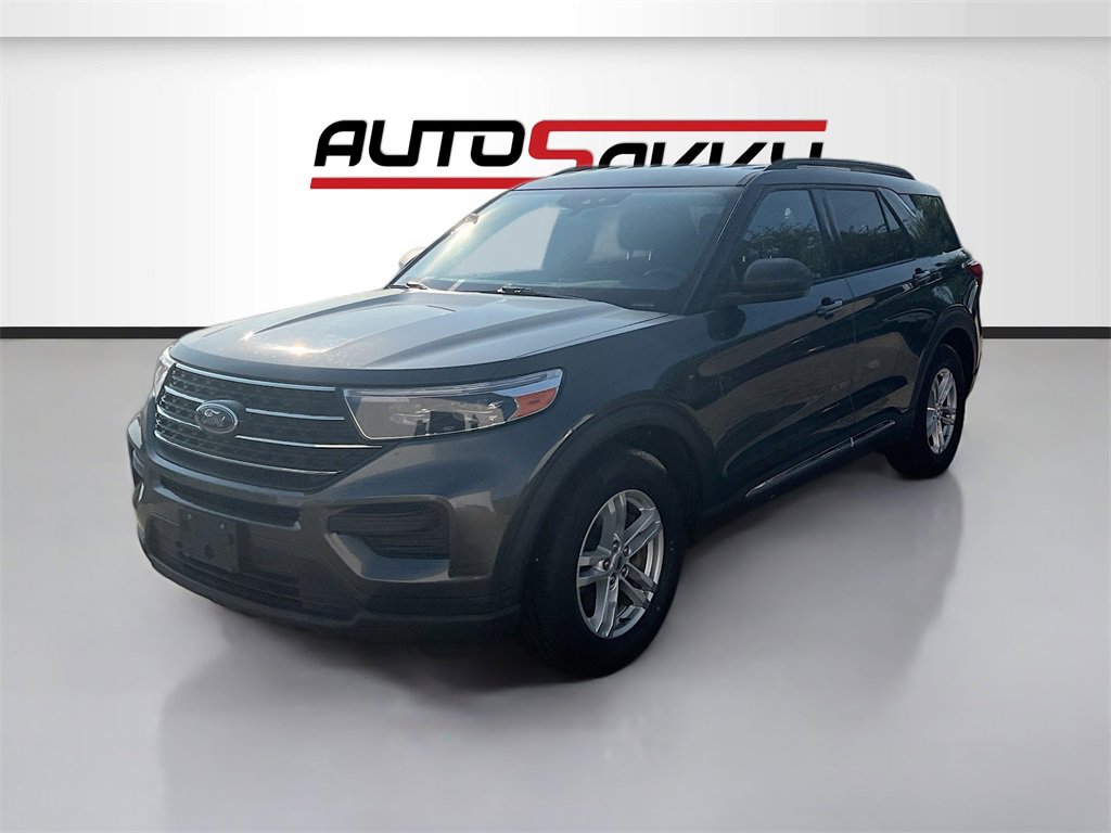 Used 2020 Ford Explorer XLT image 3