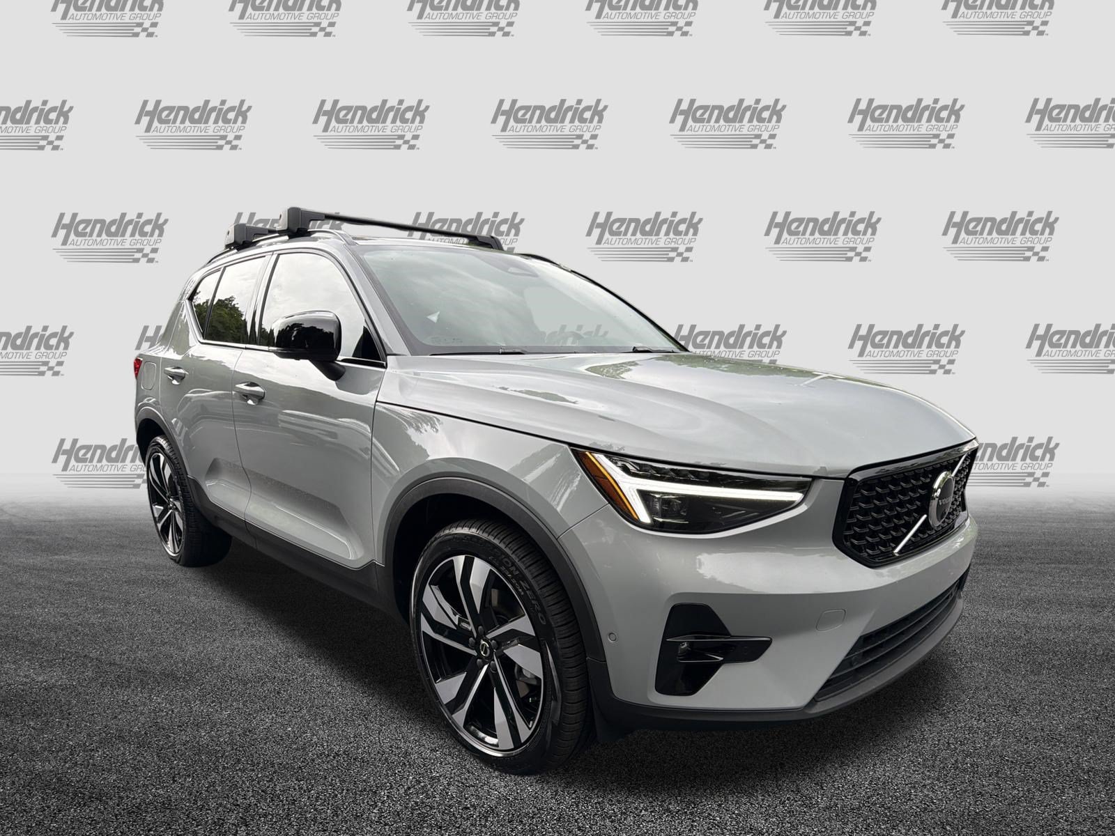 New 2026 Volvo XC40 B5 Ultra w/ Protection Package Premier AWD/4WD image 2