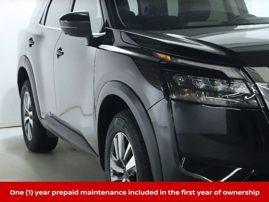 Certified 2025 Nissan Pathfinder SL image 11