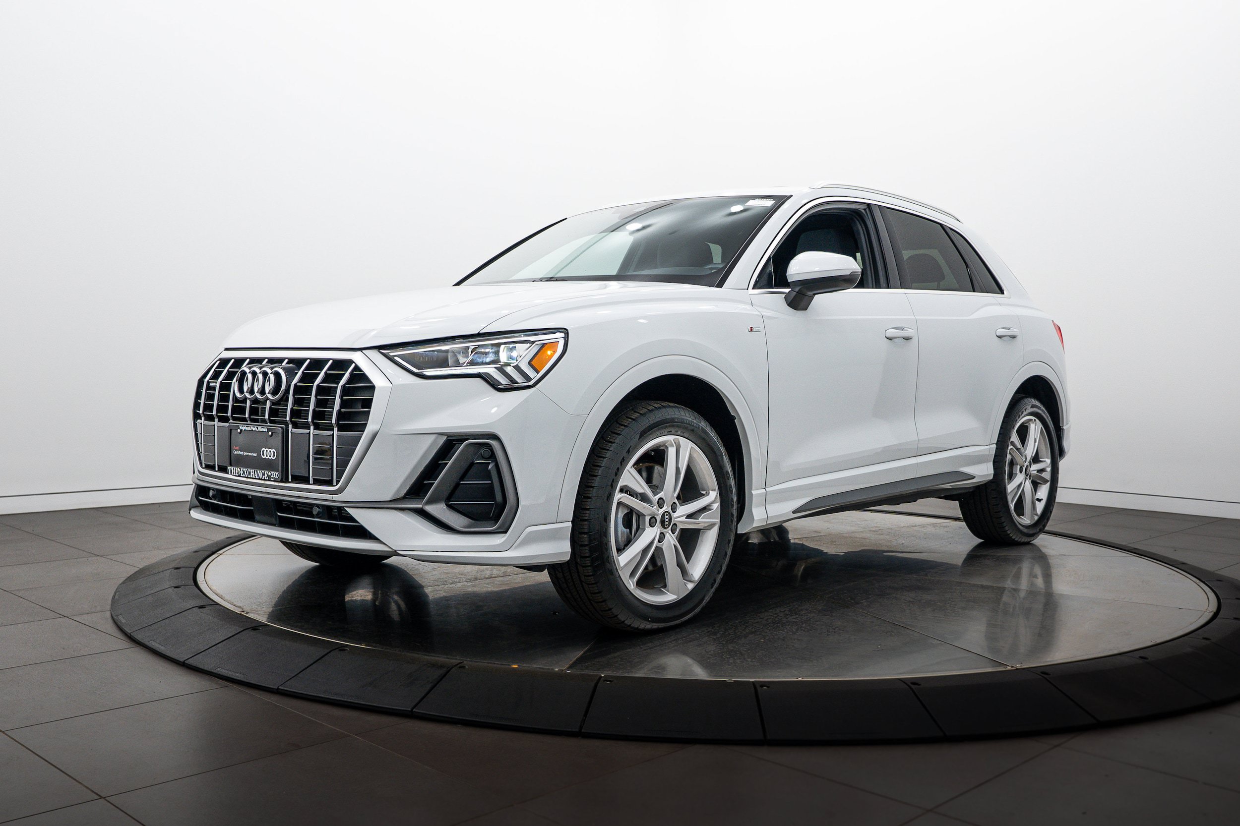 Certified 2023 Audi Q3 2.0T Premium AWD/4WD image 6