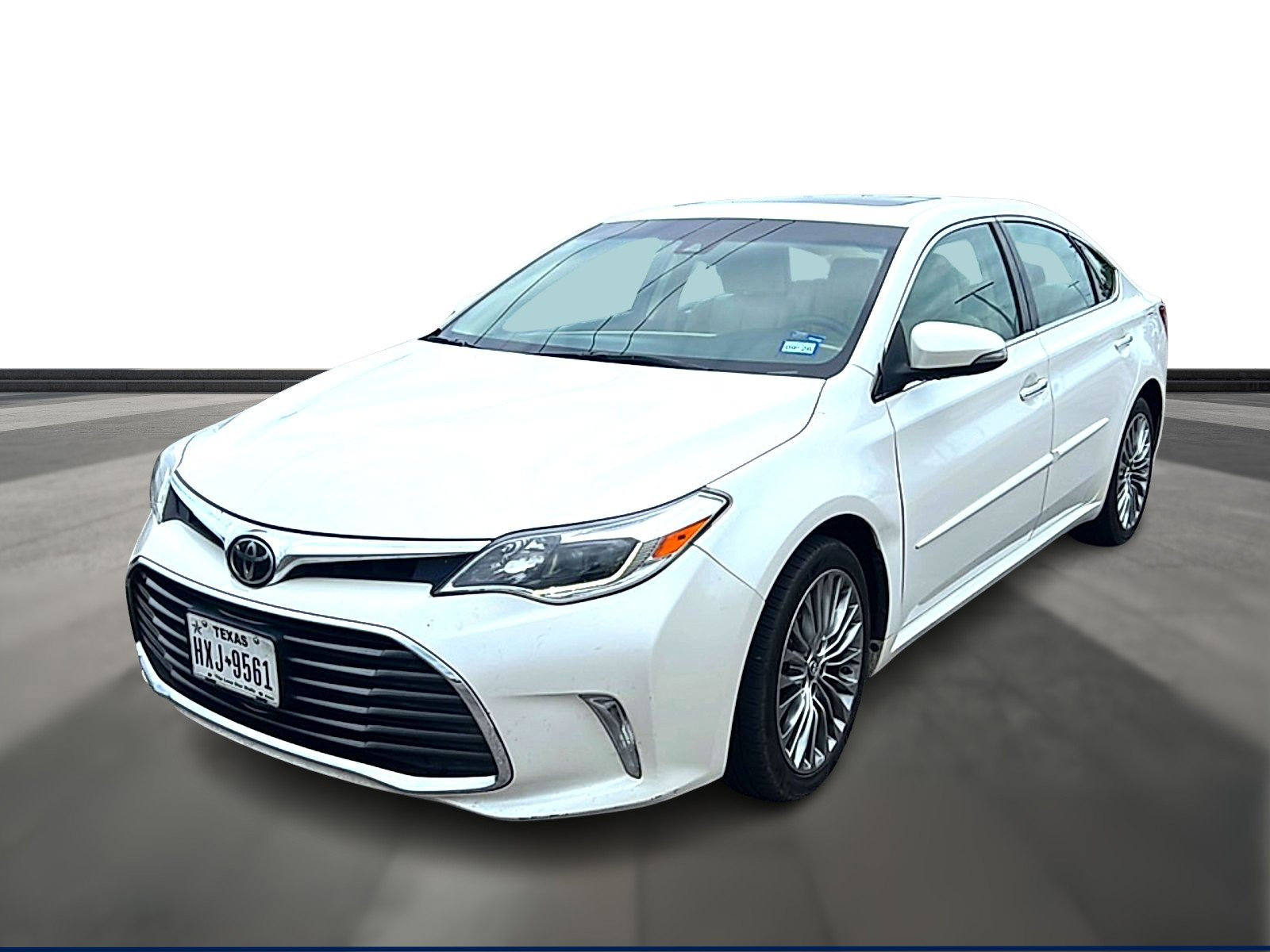 Used 2016 Toyota Avalon Limited w/ Toyota Safety Sense Package FWD image 1