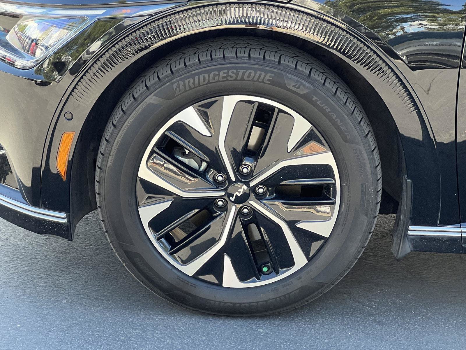 Used 2023 Kia EV6 Wind w/ Wind Technology Package AWD/4WD image 22
