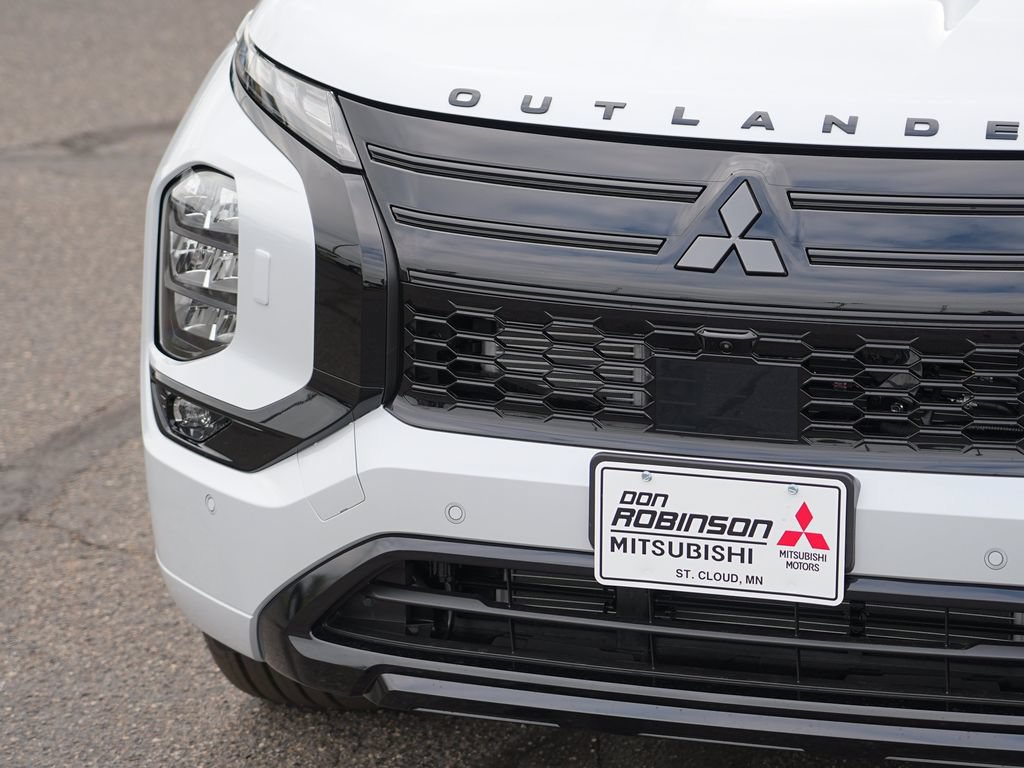 New 2026 Mitsubishi Outlander SEL Black Edition AWD/4WD image 9