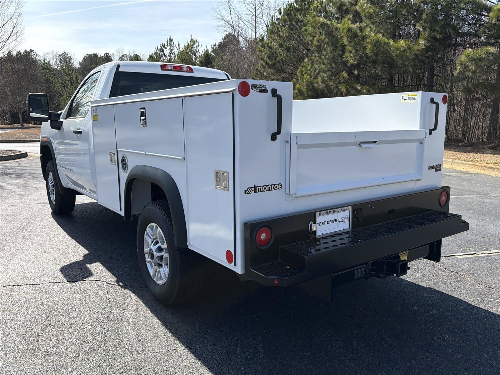 New 2025 GMC Sierra 2500 Pro w/ Convenience Package RWD image 4