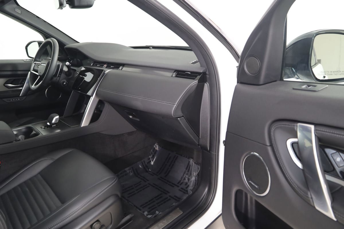 Used 2024 Land Rover Discovery Sport Dynamic SE AWD/4WD image 47