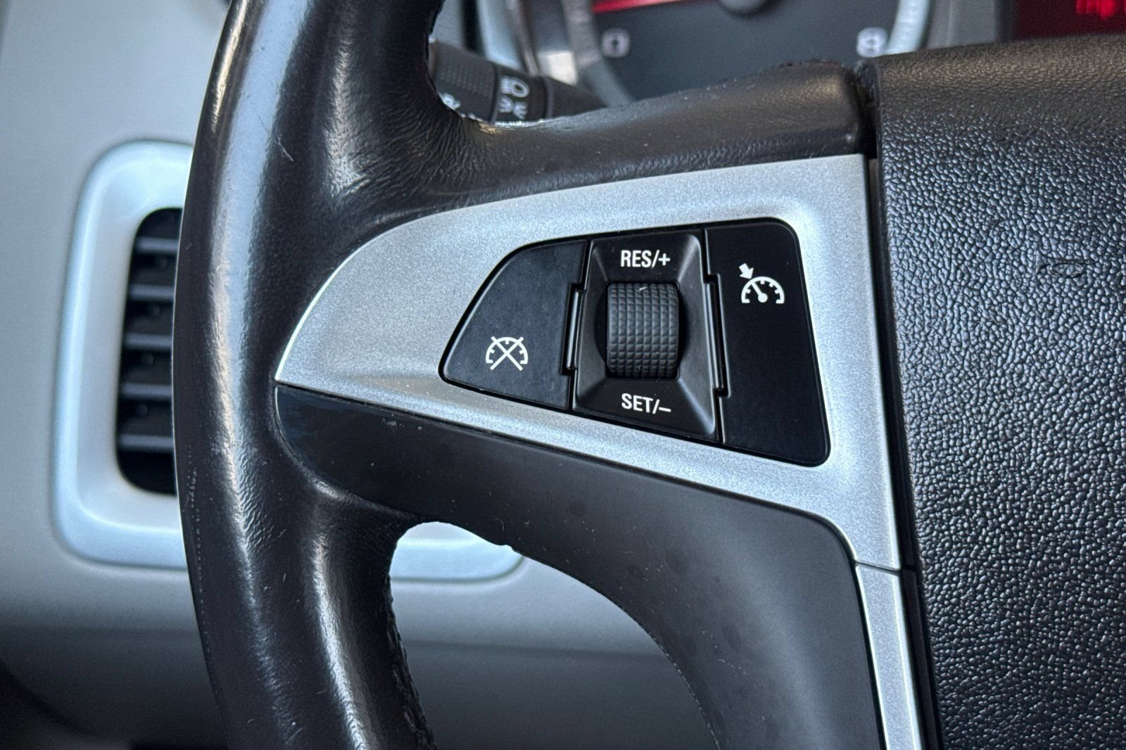 Used 2010 GMC Terrain SLT AWD/4WD image 33