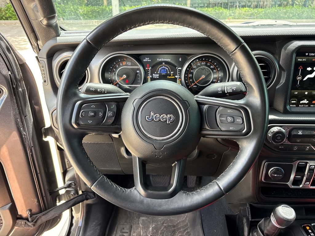 Used 2022 Jeep Gladiator Sport AWD/4WD image 17