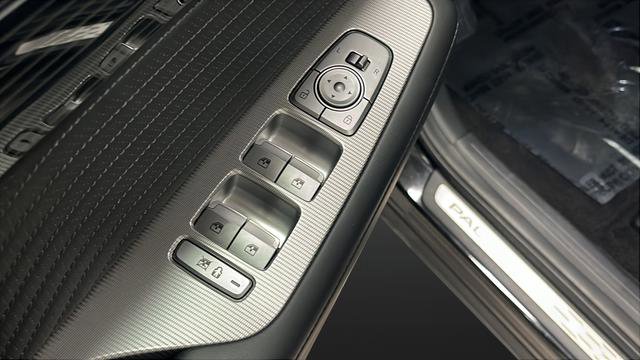 Used 2024 Hyundai Palisade Calligraphy image 22