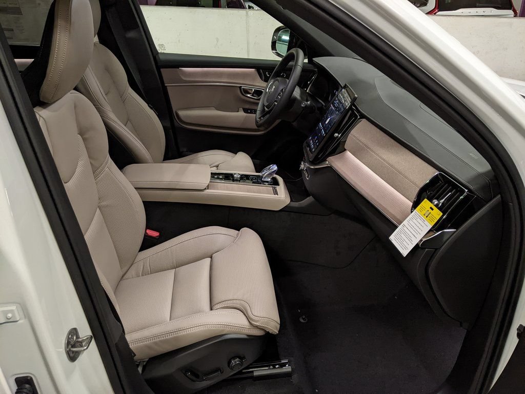 New 2026 Volvo XC90 B6 Ultra w/ Protection Package Premier AWD/4WD image 22