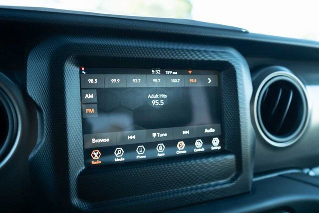 Used 2023 Jeep Wrangler Sport S image 20