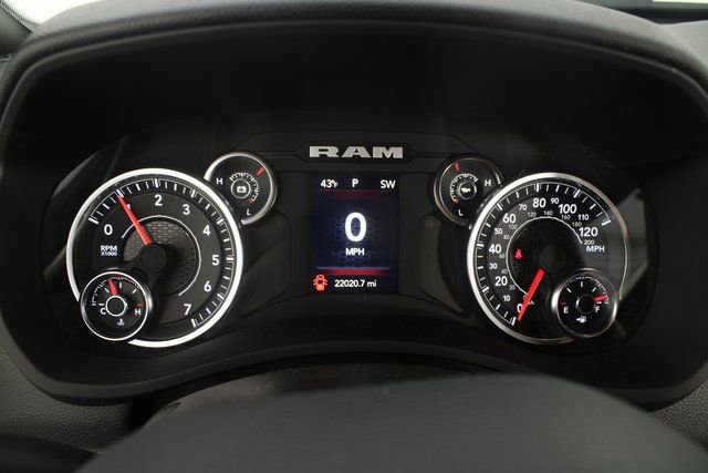 Used 2024 RAM 2500 Big Horn w/ Bed Utility Group image 11