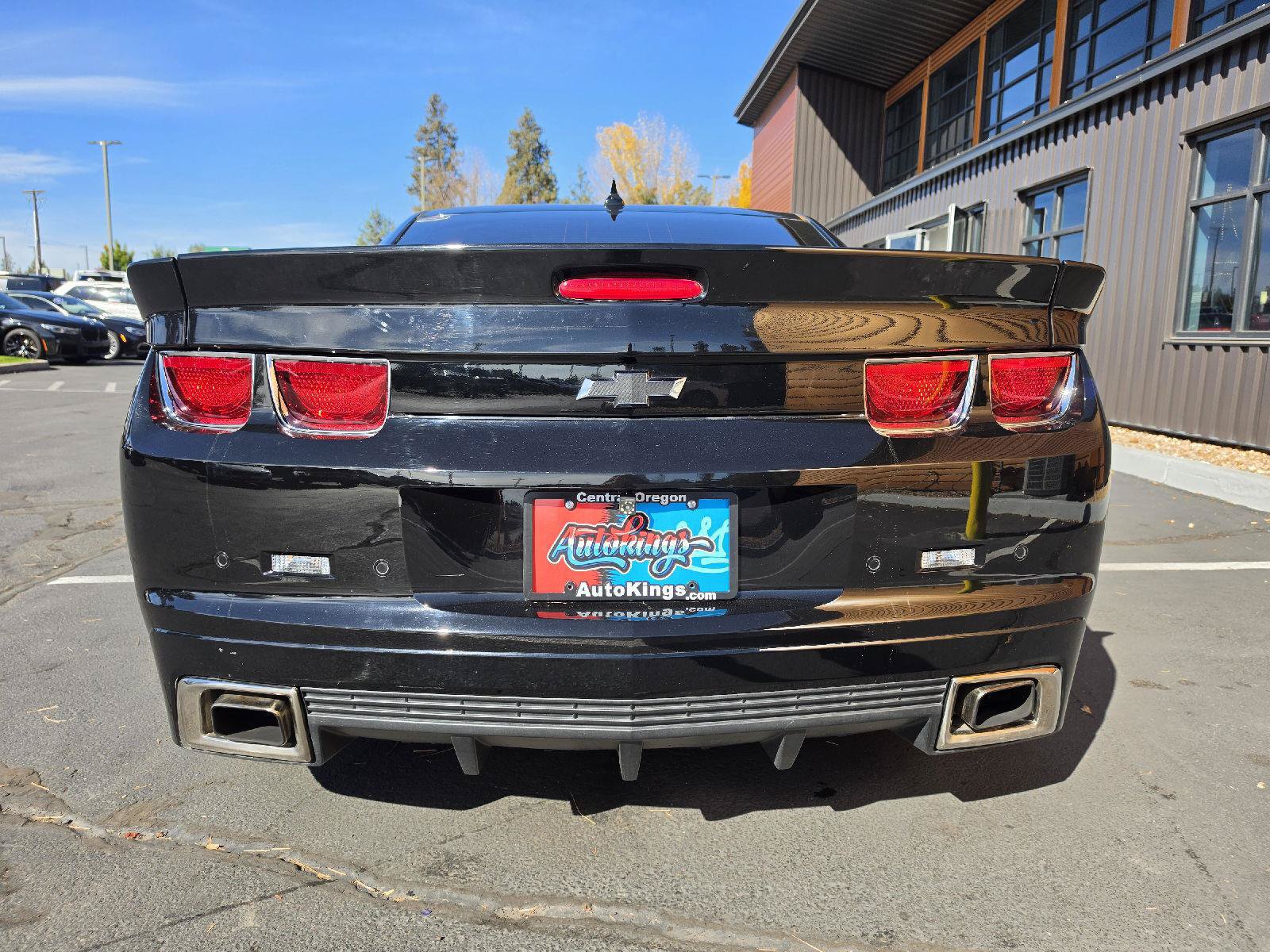 Used 2011 Chevrolet Camaro SS RWD image 4