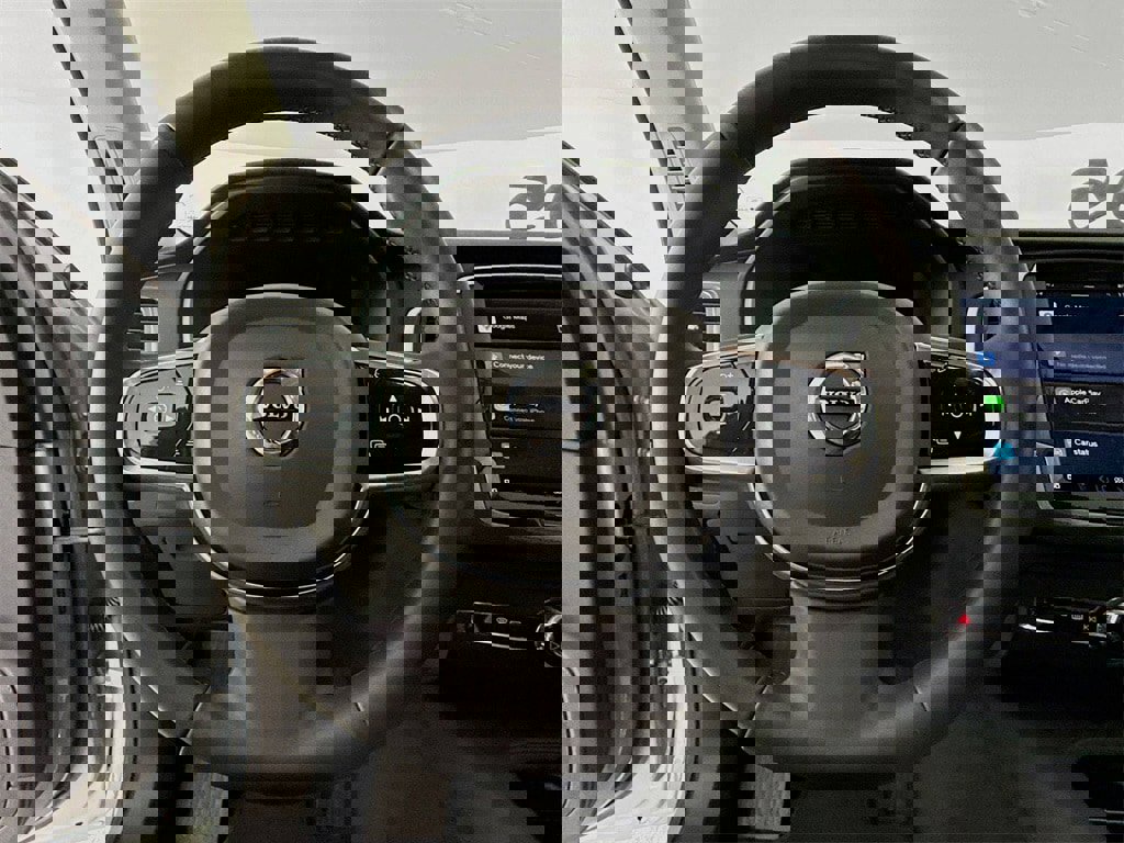 Certified 2024 Volvo XC90 B5 Core w/ Protection Package Premier image 11