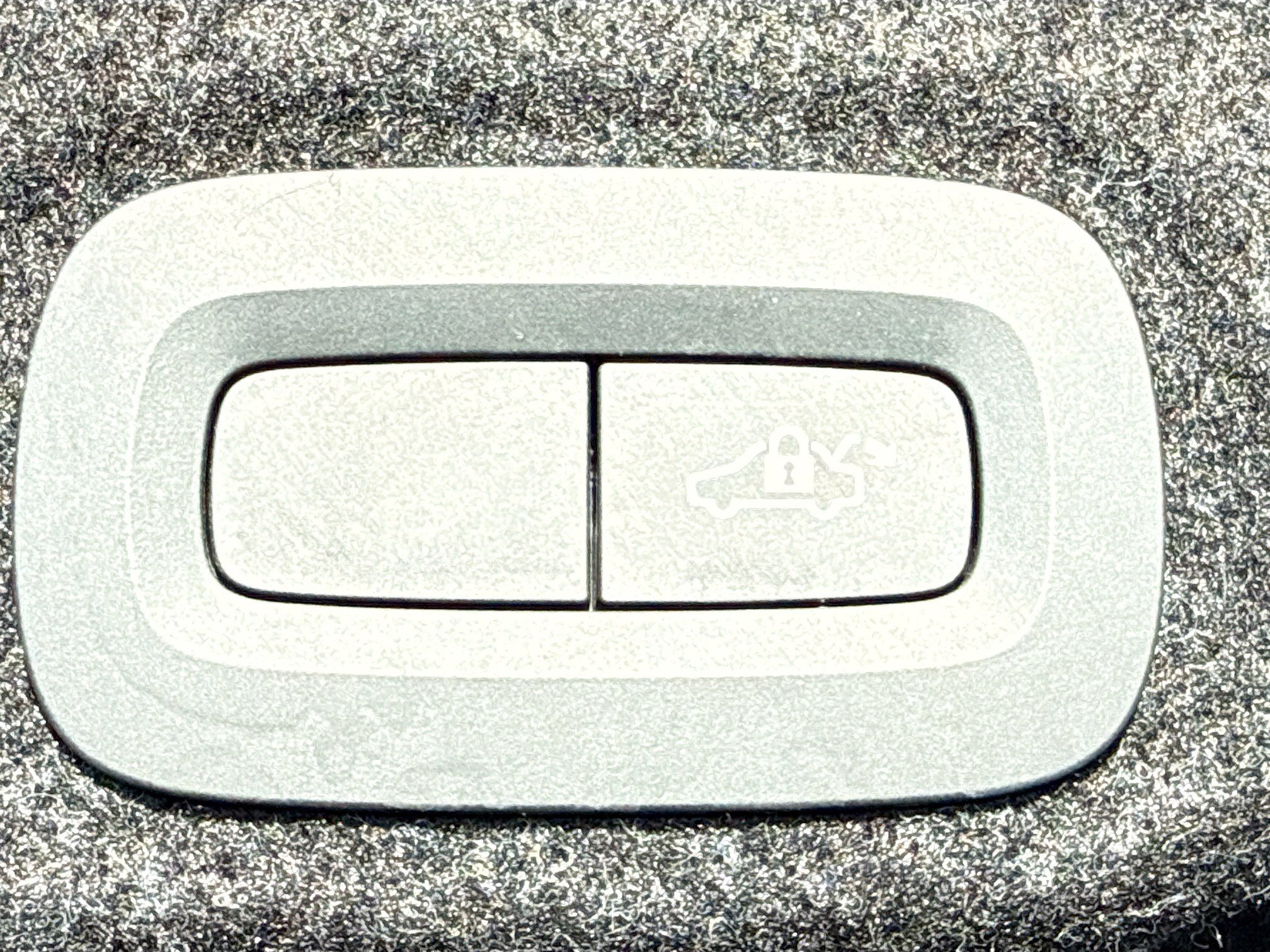 Used 2020 Volvo S60 T6 Momentum image 13