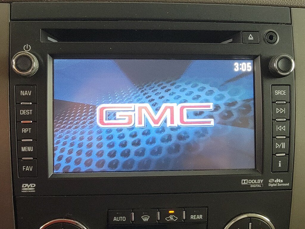Used 2014 GMC Yukon SLT w/ SLT Chrome Package AWD/4WD image 21