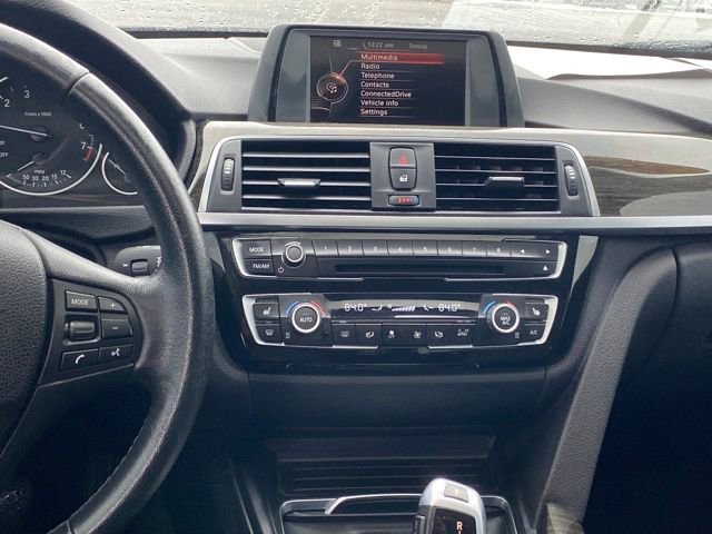 Used 2017 BMW 320i Sedan image 9