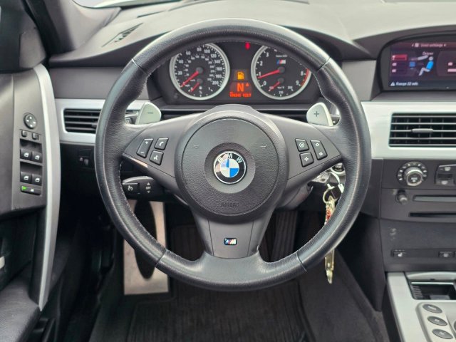 Used 2006 BMW M5 RWD image 17