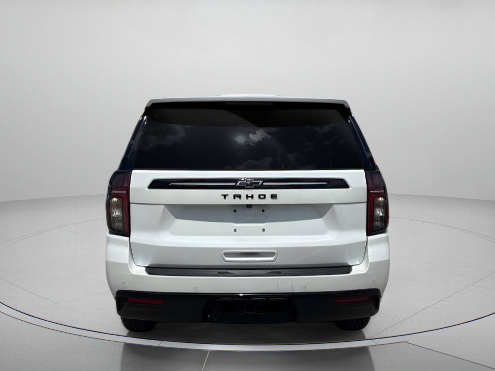 Used 2024 Chevrolet Tahoe Z71 w/ Luxury Package AWD/4WD image 4