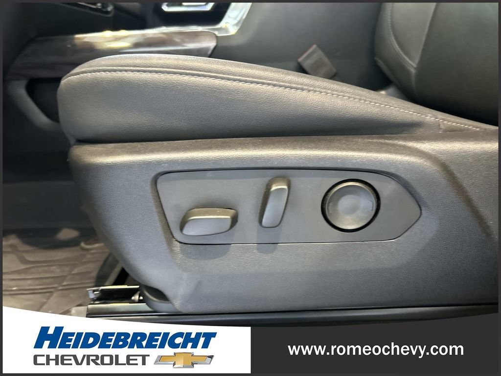 Used 2024 Chevrolet Silverado 2500 LTZ w/ LTZ Plus Package AWD/4WD image 14