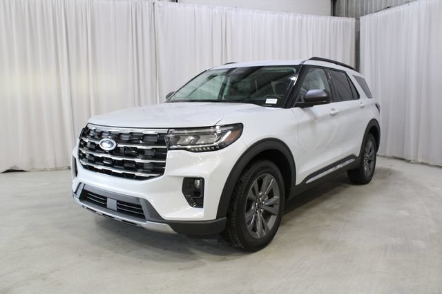 Used 2025 Ford Explorer Active w/ Active Comfort Package AWD/4WD image 38