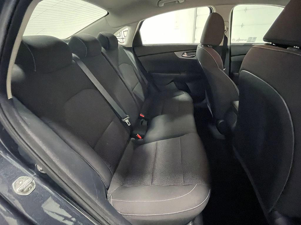 Used 2020 Kia Forte LXS FWD image 22