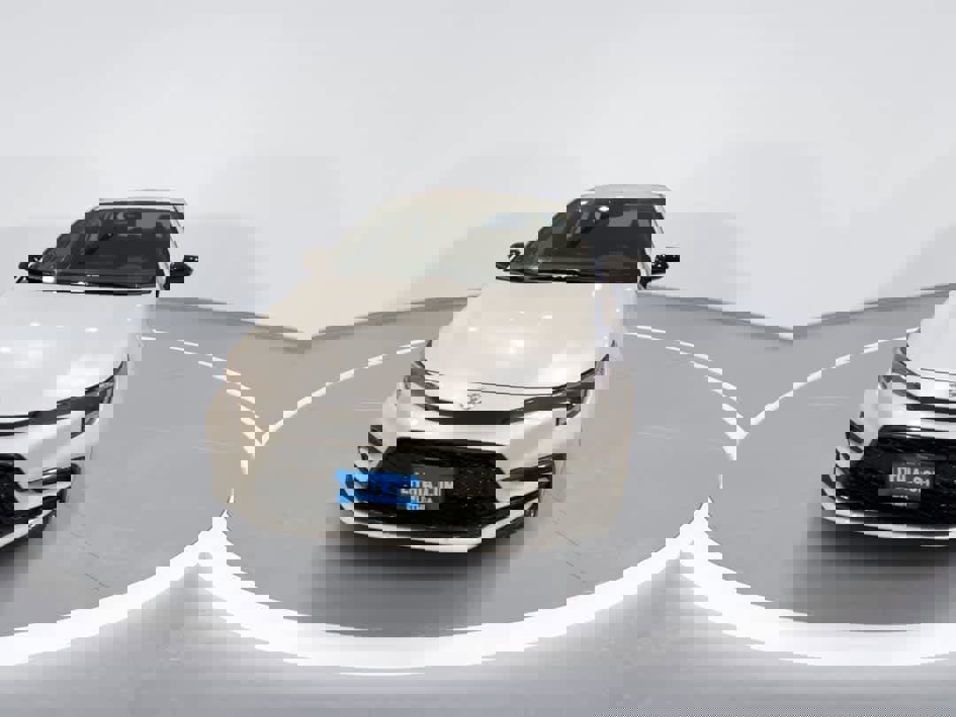 Used 2025 Toyota Corolla SE image 3