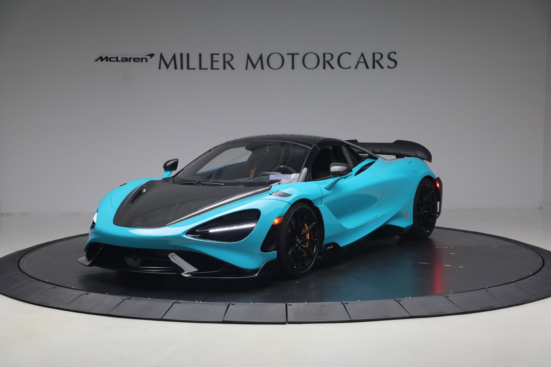 Used 2022 McLaren 765LT RWD image 22