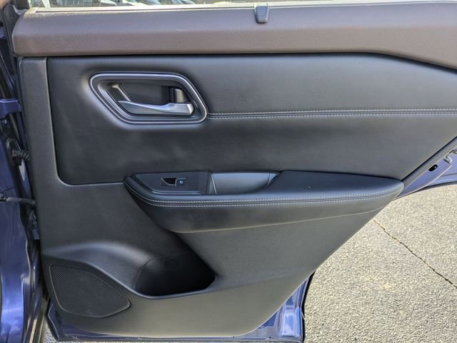 Used 2021 Nissan Rogue SL image 32