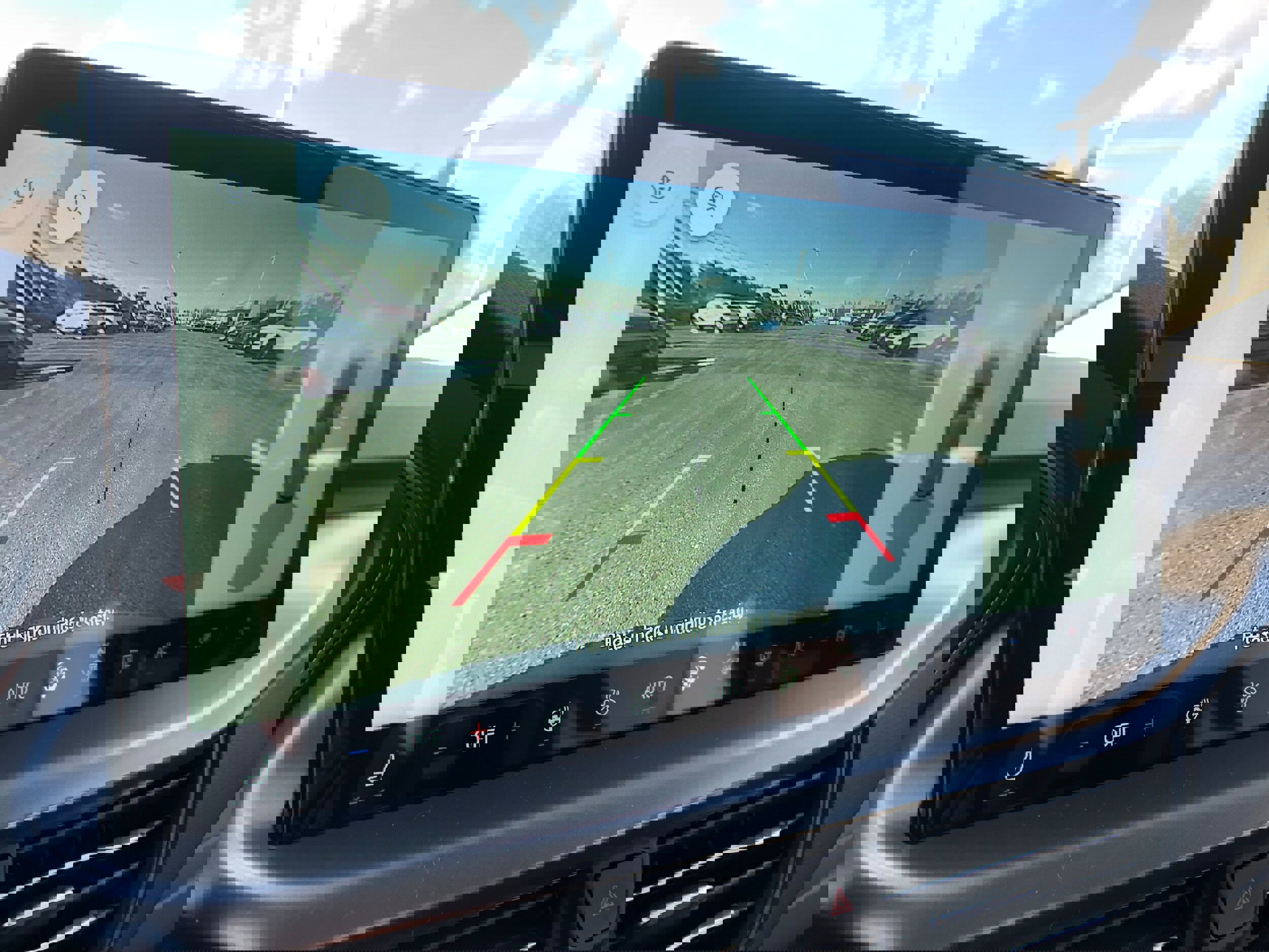 New 2025 Ford Escape SE w/ Class II Trailer Tow Package image 19