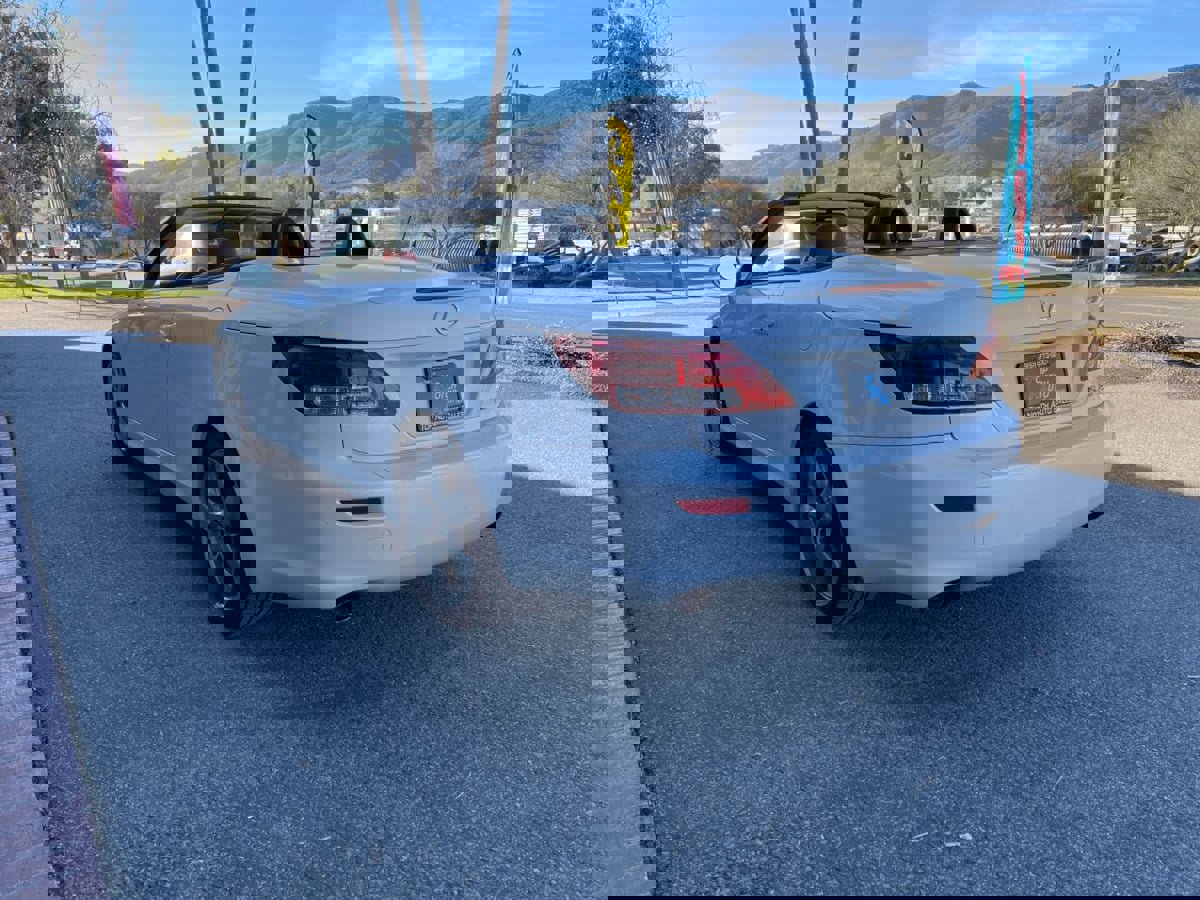 Used 2011 Lexus IS 250C image 7