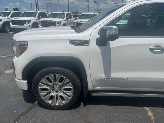 Certified 2022 GMC Sierra 1500 Denali w/ Denali Premium Package AWD/4WD image 2