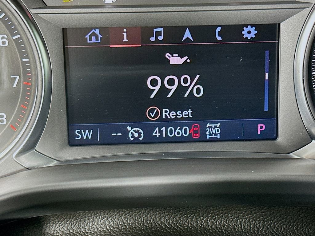 Used 2023 GMC Acadia SLT w/ Trailering Package image 19