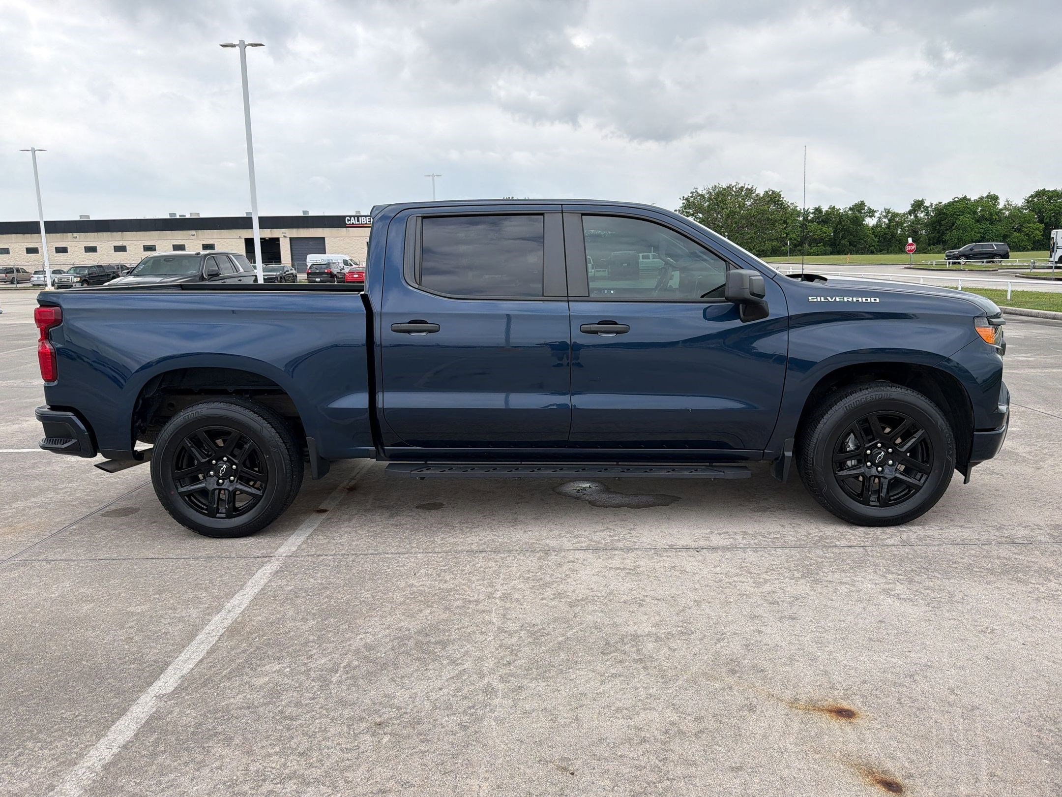 Used 2023 Chevrolet Silverado 1500 Custom RWD image 7