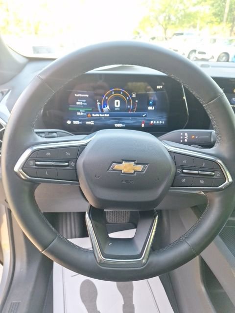 Used 2025 Chevrolet Equinox LT w/ Safety and Technology Package AWD/4WD image 13