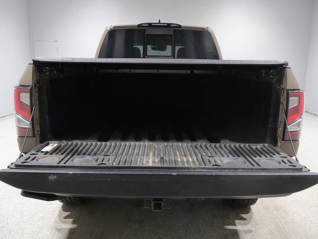 Used 2023 Nissan Titan PRO-4X image 4
