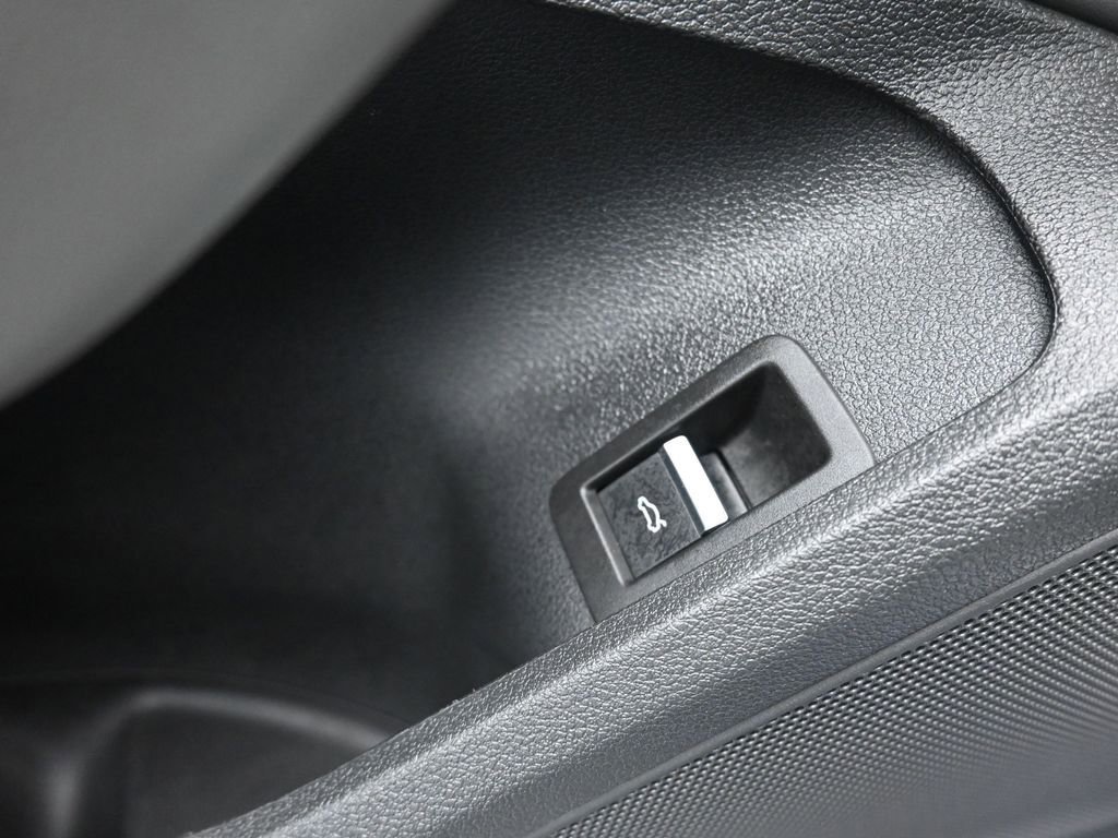 Used 2022 Audi A5 2.0T Premium Plus image 11