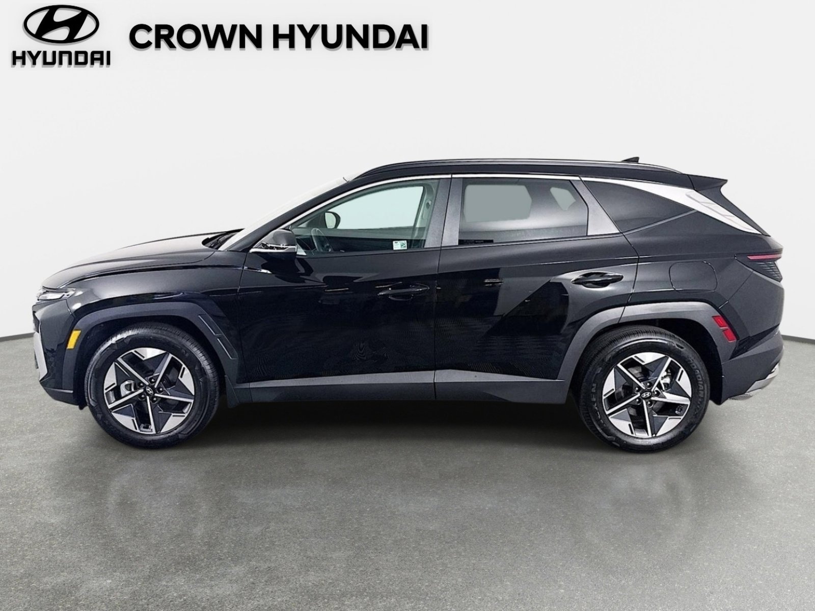 Used 2025 Hyundai Tucson SEL FWD image 8