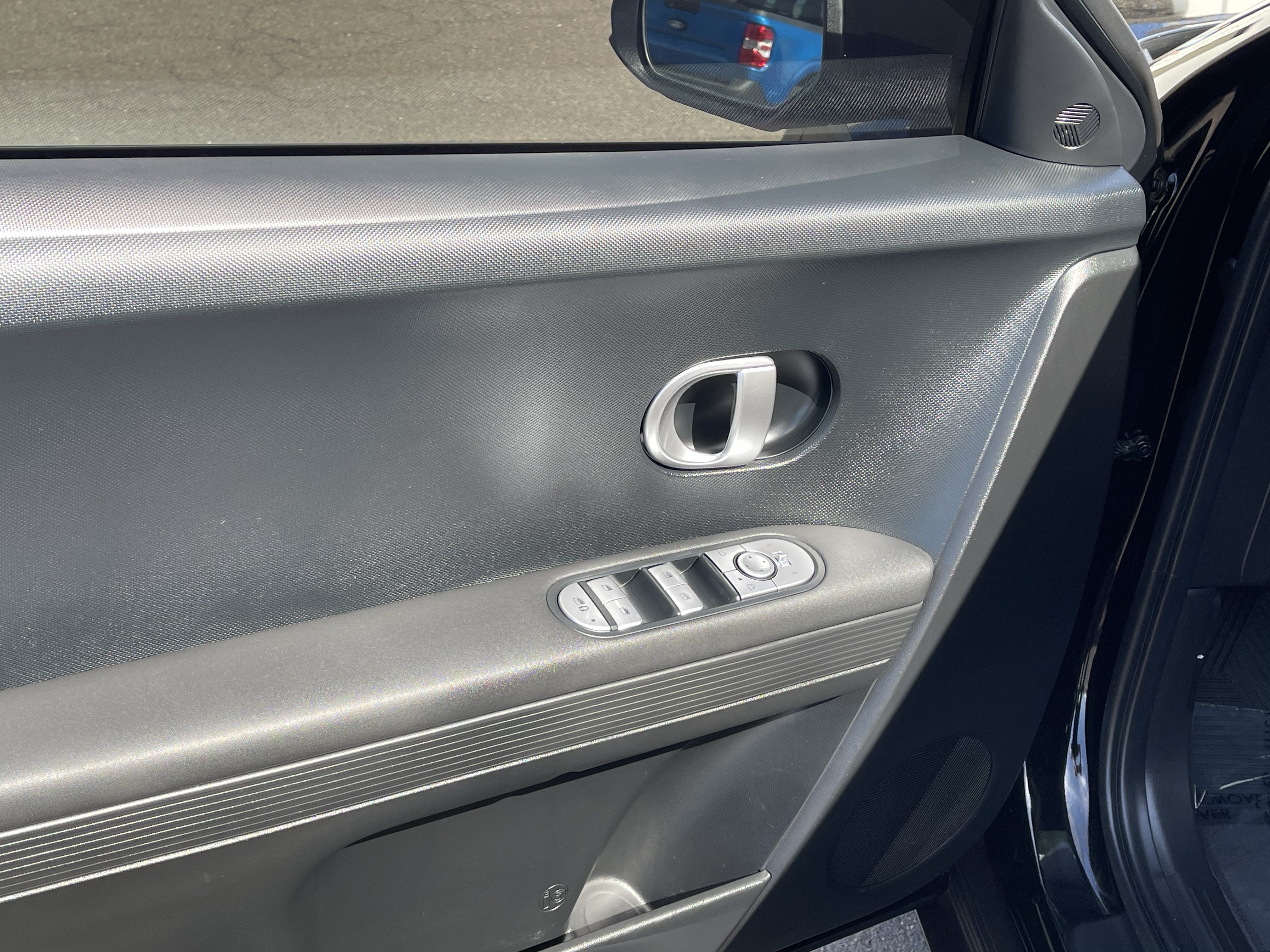 Certified 2024 Hyundai Ioniq 5 SEL AWD/4WD image 17