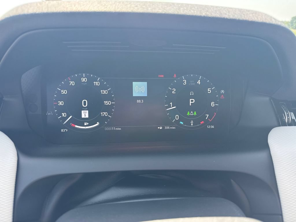 New 2026 Land Rover Discovery Sport Landmark AWD/4WD image 22