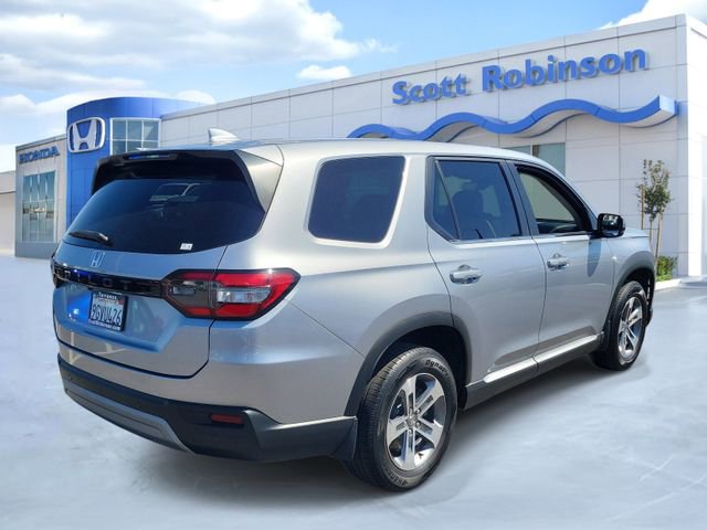 Certified 2023 Honda Pilot EX-L image 4