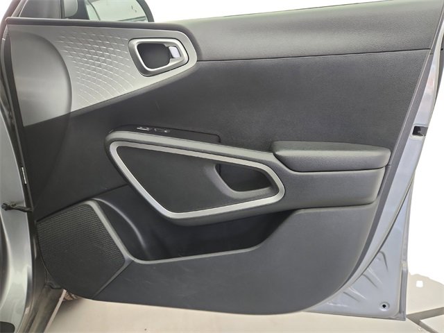 Used 2022 Kia Soul LX w/ Technology Package image 23