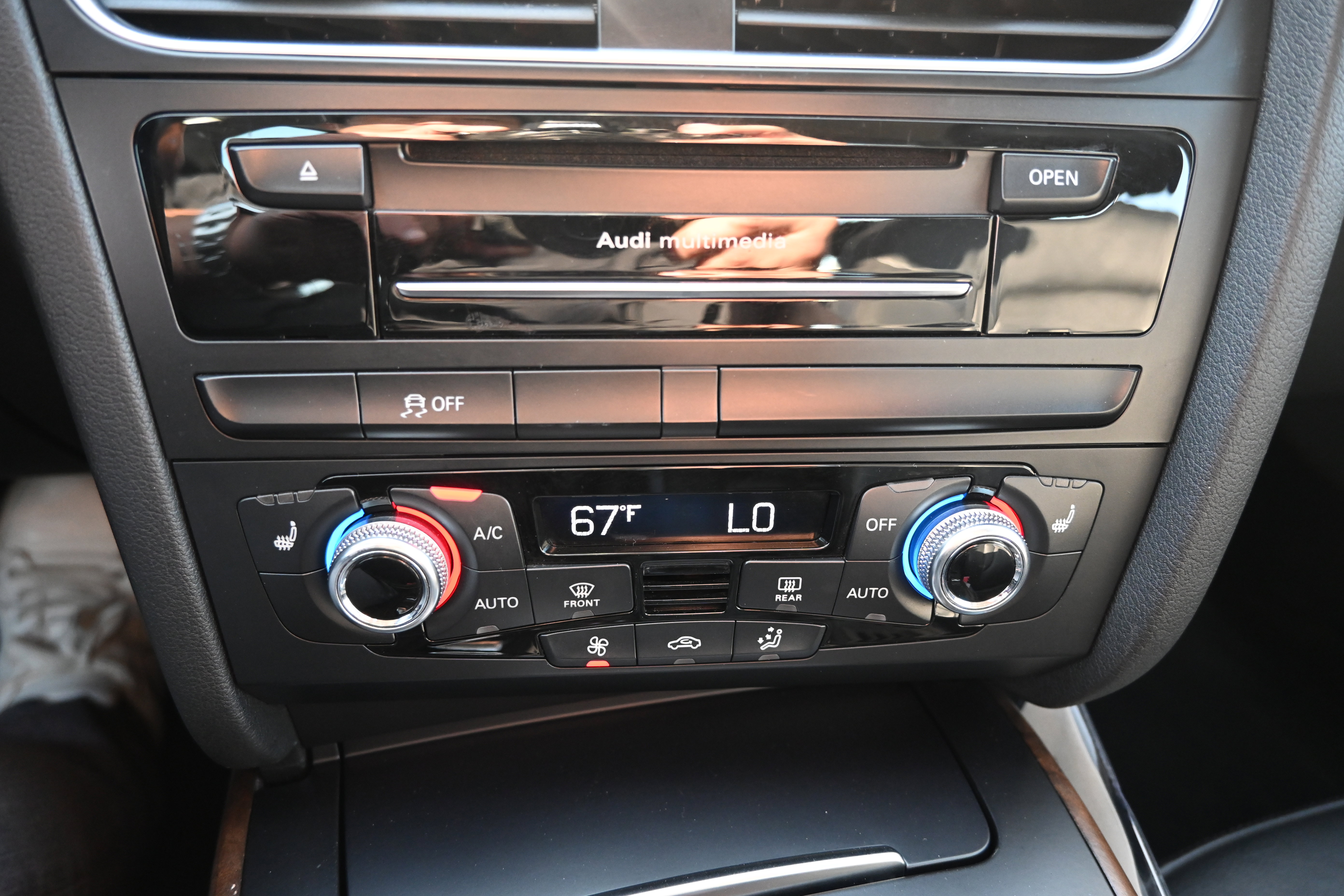 Used 2016 Audi A4 2.0T Premium w/ Audi MMI Navigation Plus image 34