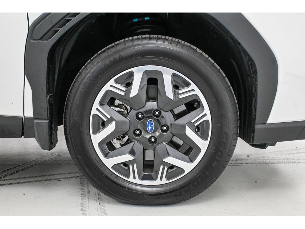 Used 2025 Subaru Forester Premium w/ Convenience Package #2 AWD/4WD image 8